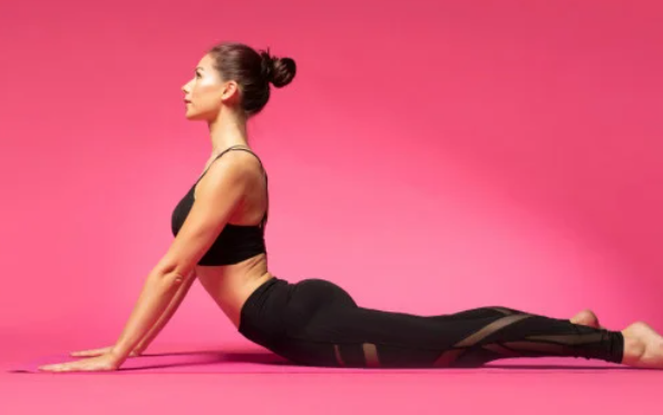 Outubro Rosa: Pilates como Aliado na Recuperação e Prevenção do Câncer de Mama