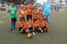 Manhã Esportiva movimenta Praça da Juventude e reúne escolinhas de futebol de Araxá