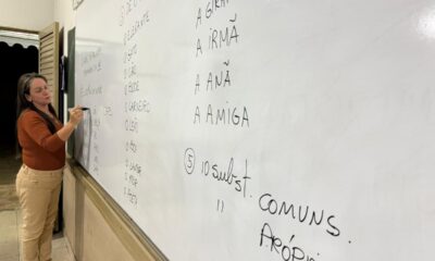 Prefeitura de Araxá abre processo seletivo simplificado para contratação de professores