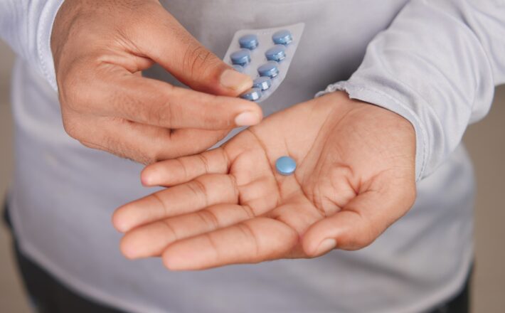 Novembro Azul: uso indiscriminado de Viagra e tadalafila pode causar danos irreversíveis à saúde