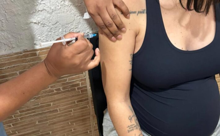 Araxá inicia vacinação contra a bronquiolite para gestantes a partir de 28 semanas