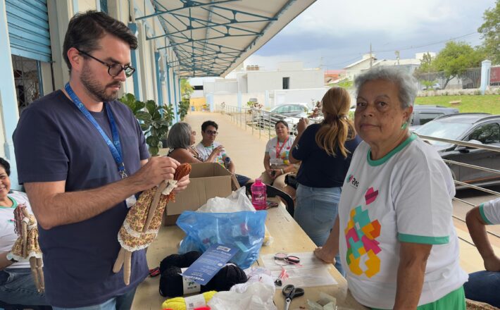 Oficina “Costurando Vidas” reúne mulheres em aprendizado e acolhimento na Fundação Calmon Barreto