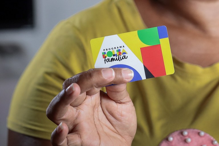 Bolsa Família chega a mais de 1,4 milhão de beneficiários de Minas Gerais a partir desta segunda (19)