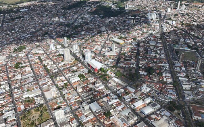 Araxá impulsiona recorde de exportações de Minas em 2025 e consolida importância no cenário econômico global