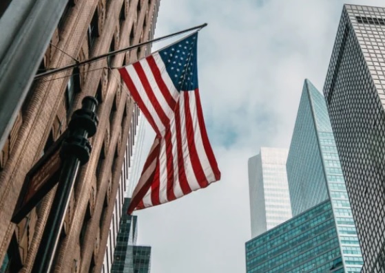 EUA anunciam suspensão do processamento de vistos para o Brasil e mais 74 países