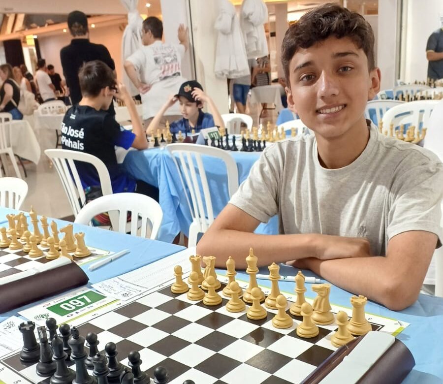 Enxadrista araxaense Edgard participa do Floripa Chess 2026