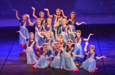 A dança como ferramenta de desenvolvimento infantil e juvenil ganha força em Araxá