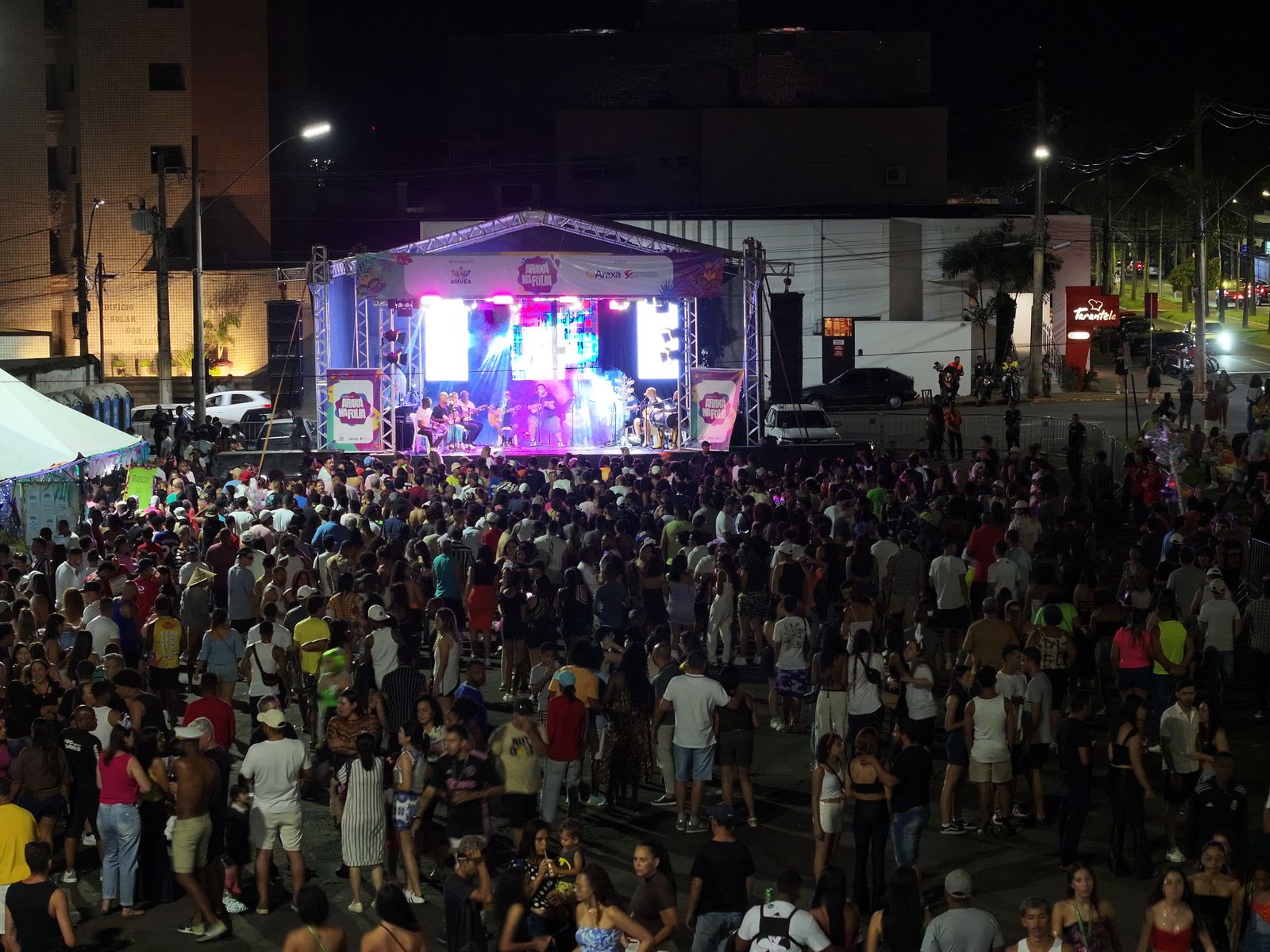 CarnAraxá 2026 terá quatro dias de festa com encontro de blocos e trio elétrico
