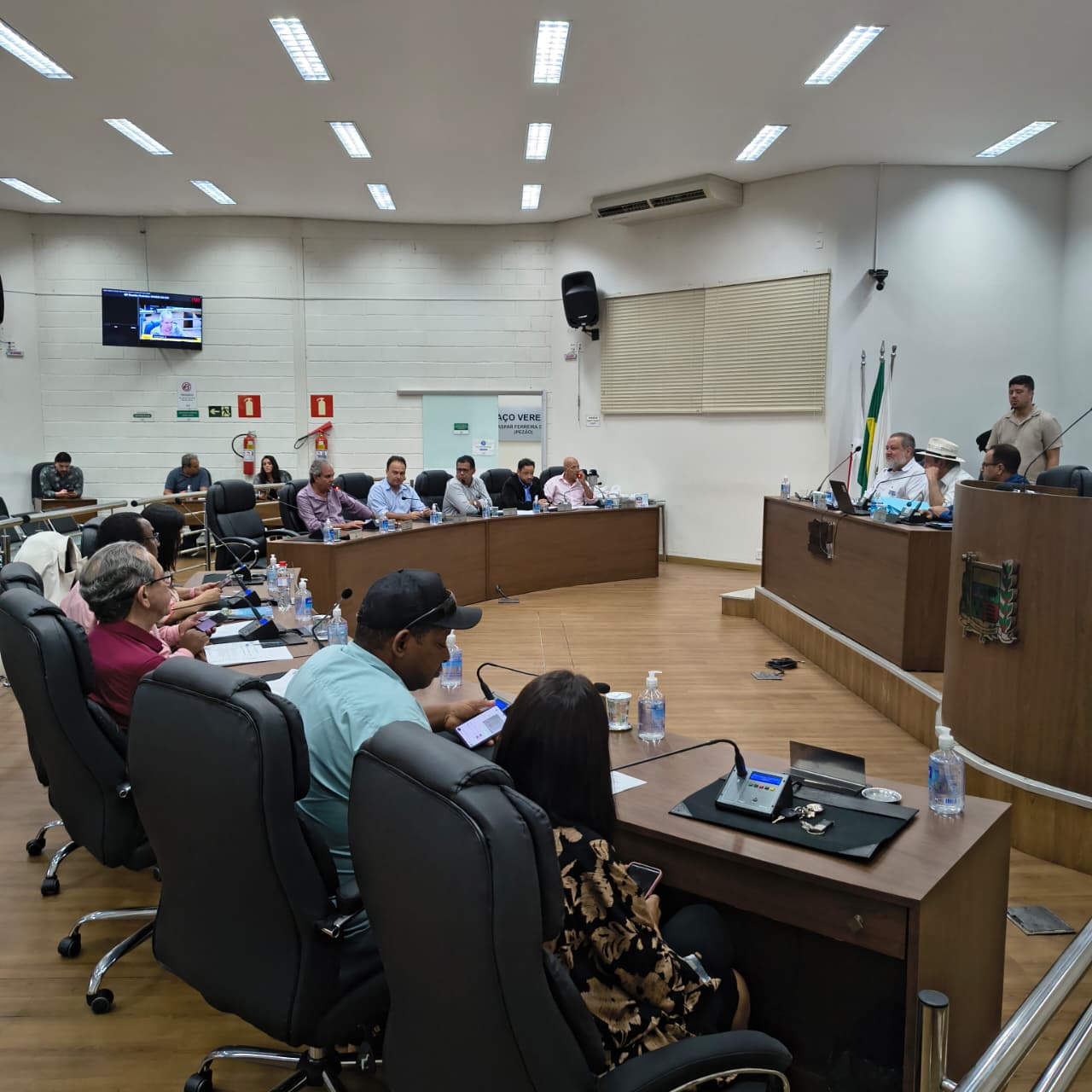 Câmara de Araxá realiza primeira sessão do ano com uso da tribuna e aprova projetos de fomento a entidades