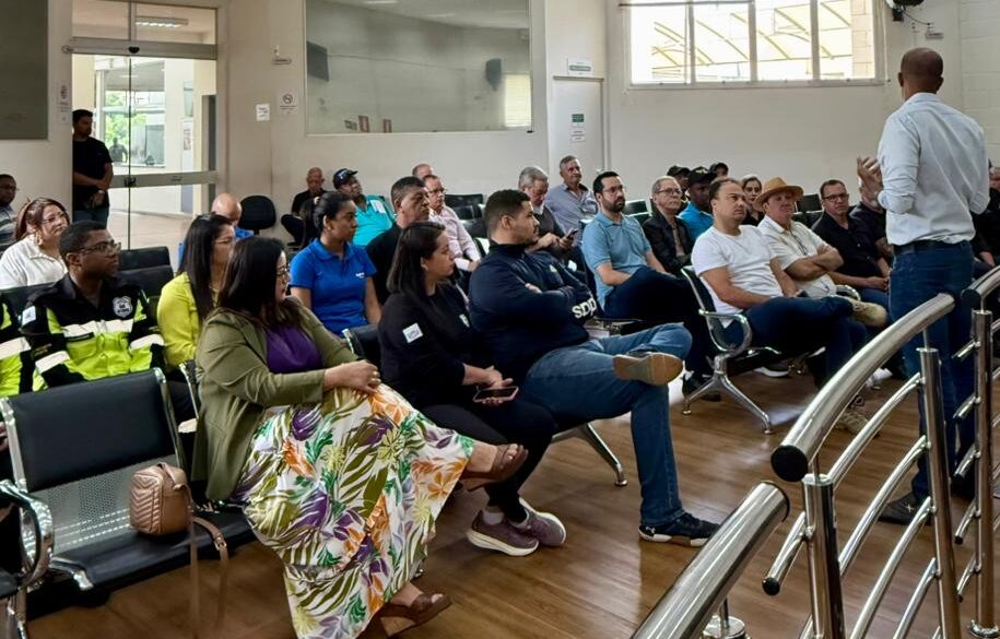 Câmara de Araxá debate fiscalização de aplicativos de mobilidade urbana