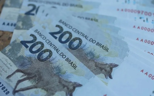 Brasil entre recordes de arrecadação e sinais de desgaste econômico: a conta pode chegar?