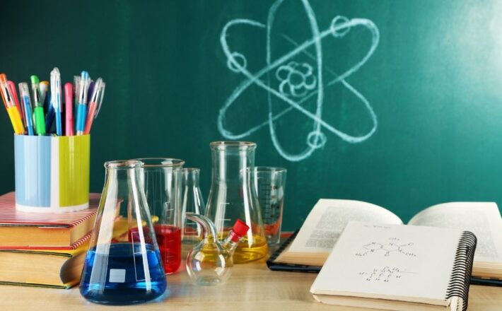 UAB Araxá abre inscrições para especialização gratuita em Ensino de Ciências