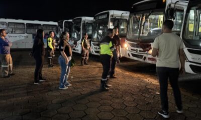 Prefeitura de Araxá realiza vistoria anual dos ônibus do transporte coletivo