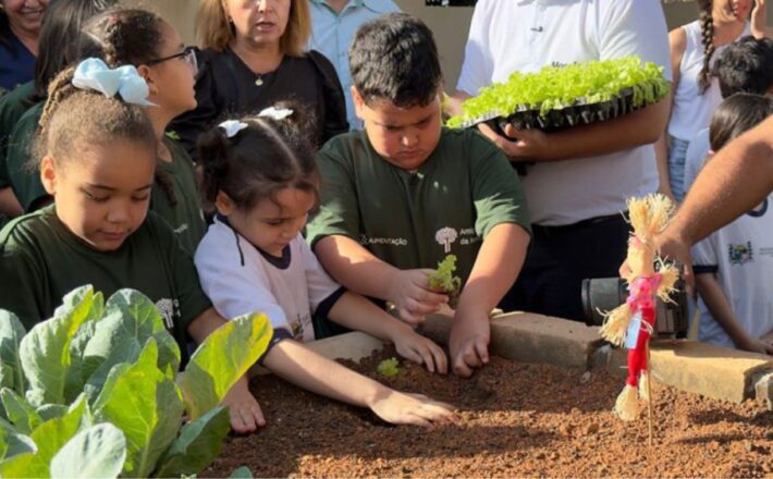 Programas socioambientais da Mosaic impactam mais de 13 mil pessoas em Araxá (MG) em 2025