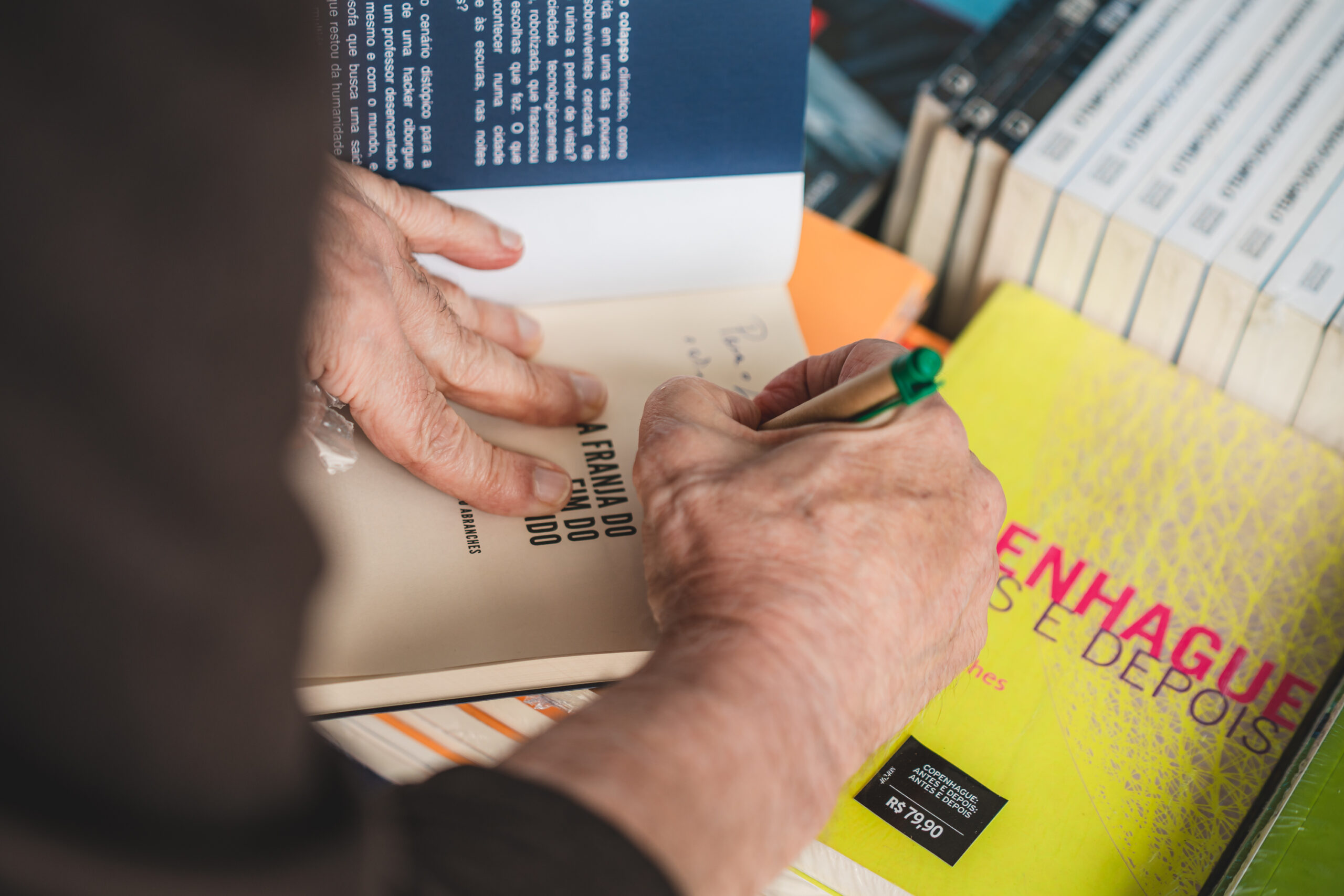 Inscrições para lançamento de livro no 14º Fliaraxá vai até 4 de maio 