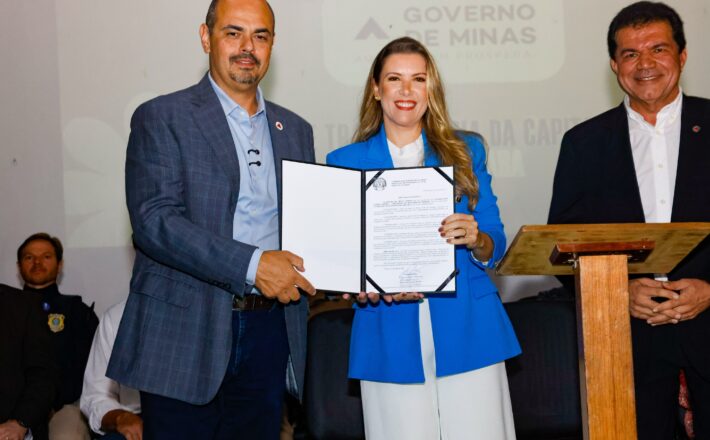 Governo de Minas transfere capital para Uberaba e assina acordo de cooperação para fortalecer projeto Farmácia Viva na cidade