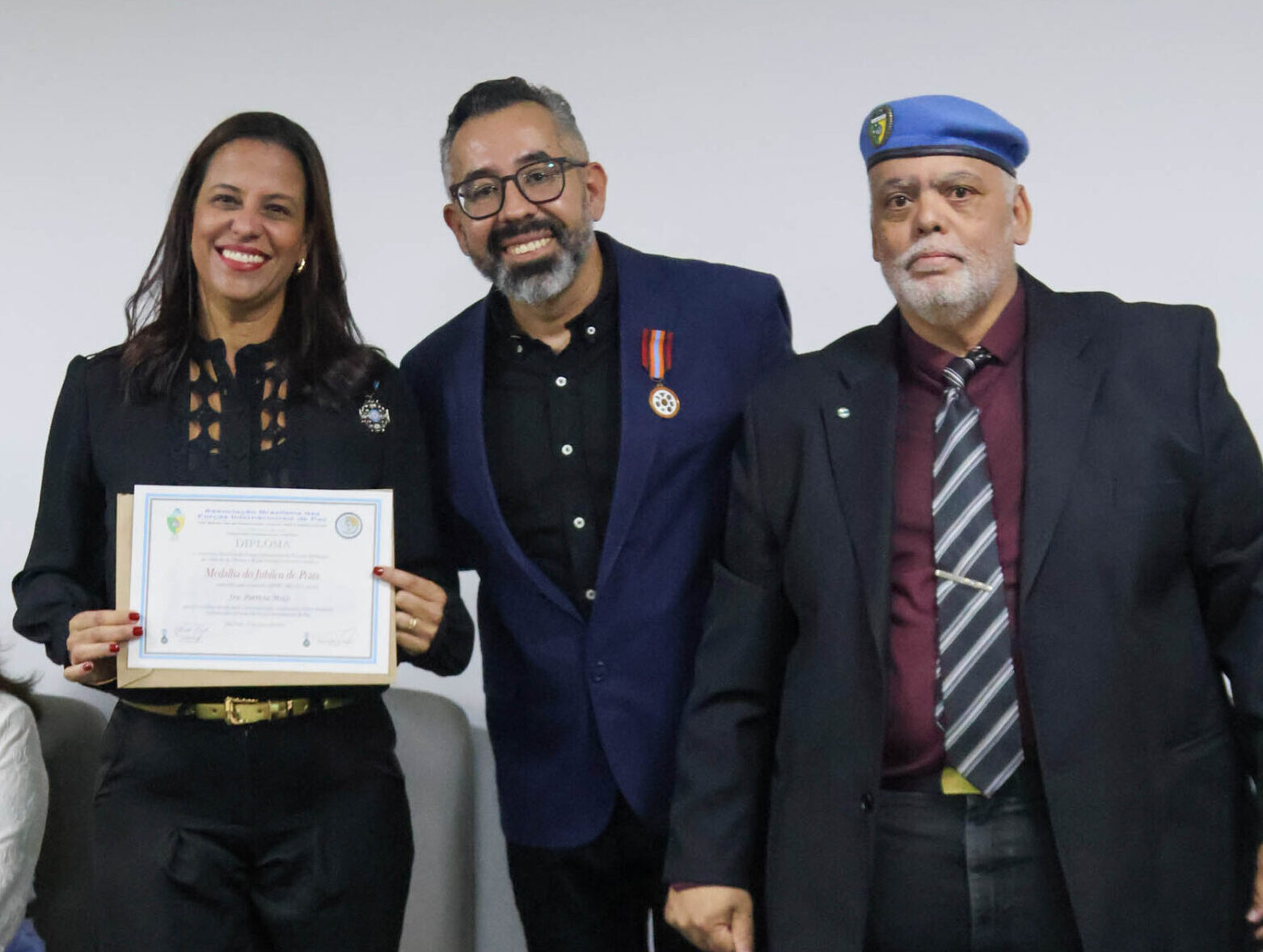 Empreendedora mineira  é homenageada com medalha da Associação Brasileira das Forças Internacionais de Paz da ONU
