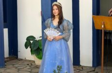 Museu Dona Beja recebe vestido usado por Grazi Massafera em novela da HBO