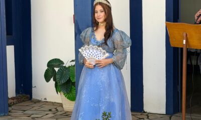 Museu Dona Beja recebe vestido usado por Grazi Massafera em novela da HBO