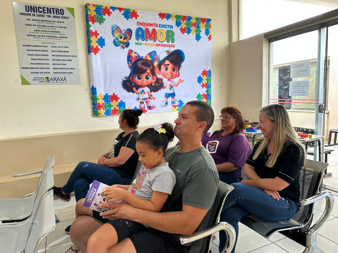 Unidades de saúde de Araxá promovem ações do Abril Azul com foco na conscientização sobre o autismo
