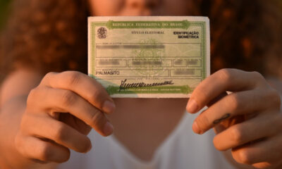 Justiça Eleitoral realiza plantões em Araxá para regularização do título e coleta de biometria