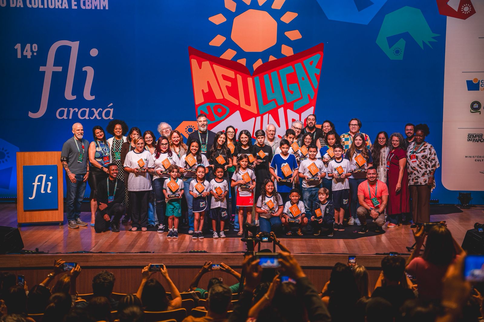 Alunos da rede municipal conquistam 10 premiações no concurso de redação e desenho do 14º Fliaraxá