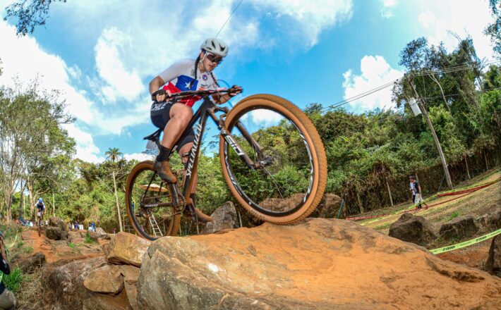 Araxá reúne 1.400 atletas e atrai cerca de 20 mil pessoas durante a Copa Internacional de Mountain Bike