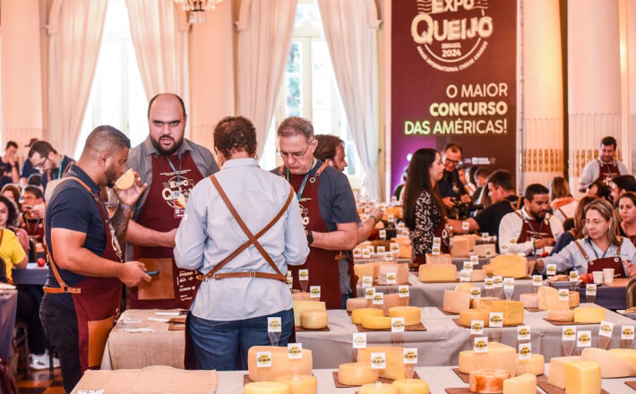 Mais de 8 toneladas de queijo e 19 países: Minas abre a maior vitrine do queijo artesanal nas Américas