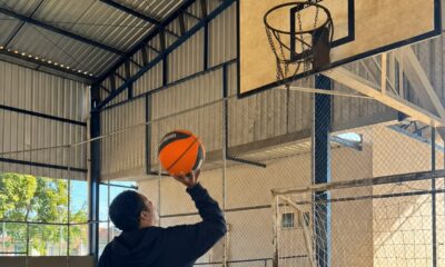 Araxá oferece aulas gratuitas de basquete para jovens com TEA