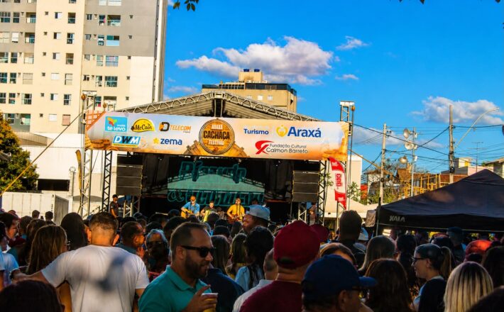 Araxá Cachaça Festival reúne cerca de 10 mil pessoas e movimenta turismo, cultura e economia local