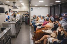 Oficinas do Senac movimentam a Fenadoces e seguem com programação gratuita durante o fim de semana