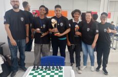 E. E. Rotary realiza torneio de xadrez