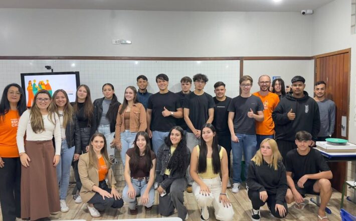 Juventude Cooperativista leva conhecimento e protagonismo aos jovens 