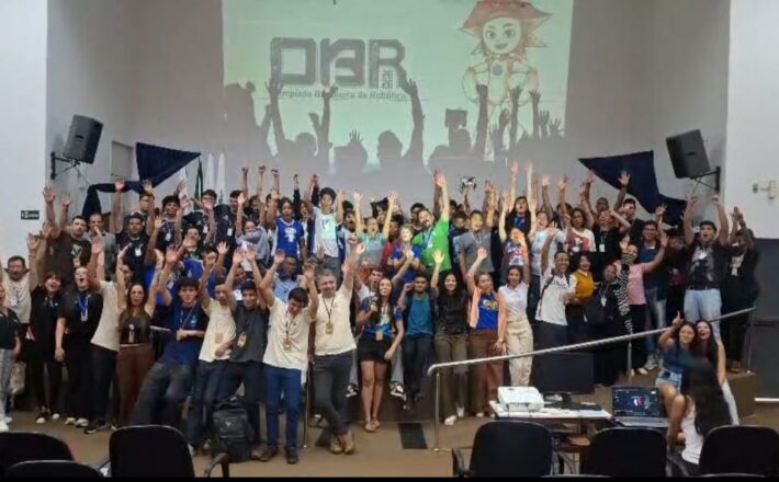 Araxá marca presença na Olimpíada Brasileira de Robótica com 30 estudantes