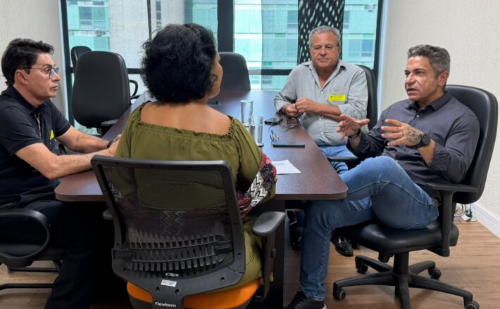 Prefeitura inicia construção do Centro Esportivo Comunitário e busca em Brasília liberação de R$ 1,5 milhão