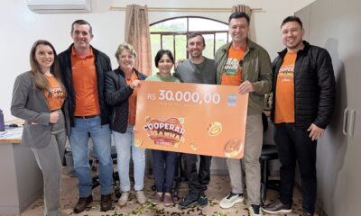 Cooperado da agência de Candói (PR) recebe prêmio de R$ 30 mil da Campanha Cooperar é Ganhar