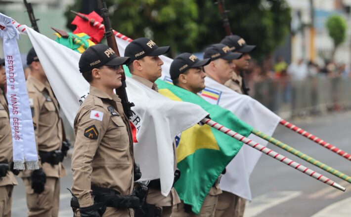 Desfile Cívico-Militar reúne cerca de 15 mil pessoas e encerra Semana da Pátria em Araxá