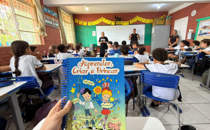 Projeto Escola Mágica capacita educadores e realiza oficinas com alunos da rede municipal de Araxá