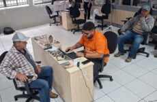 EPR Triângulo promove exames de visão, doação de óculos e corte de cabelo gratuitos para motoristas profissionais