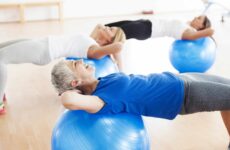 Dia Mundial do Alzheimer: Pilates pode contribuir para saúde cerebral, equilíbrio e autonomia na terceira idade
