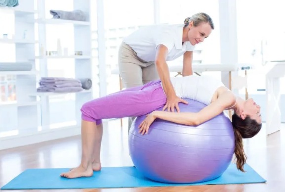 Pilates X Lombalgia: método é aliado essencial no tratamento e prevenção