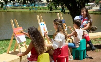 Crianças exploram o universo estelar no Grande Hotel Termas de Araxá
