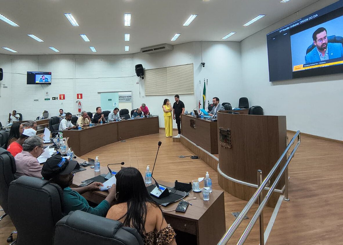 Vereadores aprovam quatro projetos na última reunião de outubro