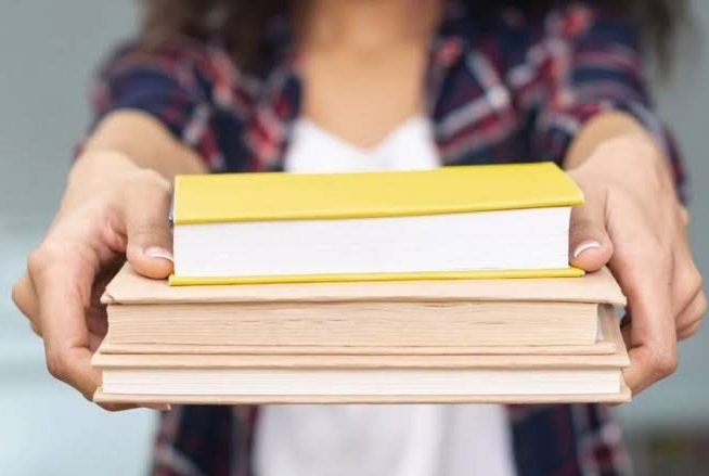 Academia Mineira de Letras convoca escritores para V Lançamento Coletivo