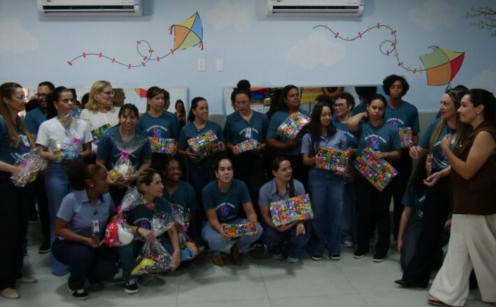 Unimed Araxá doa quase 5 mil brinquedos e roupas para crianças